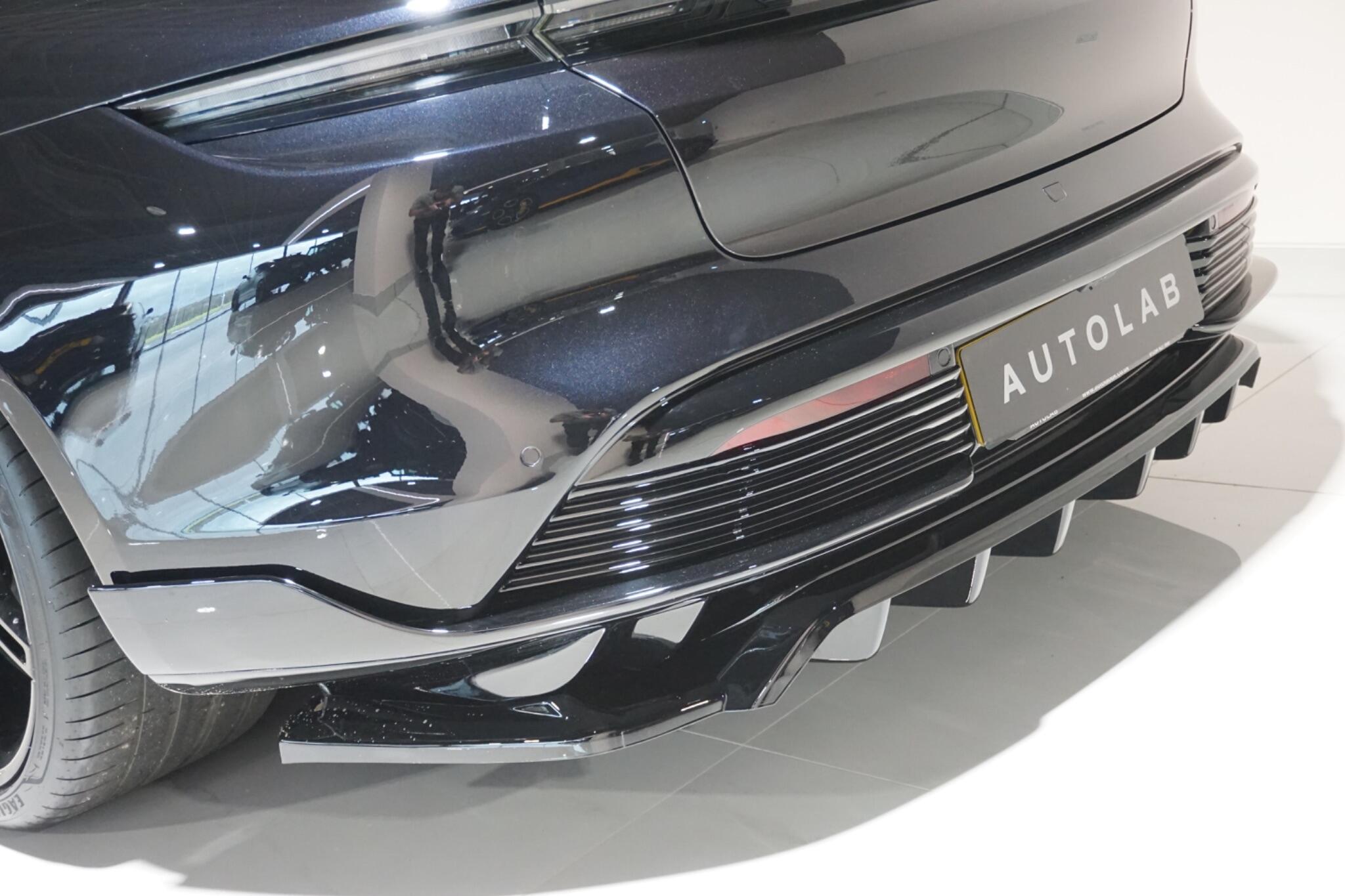 Porsche Taycan Performance Plus 93.4kWh Turbo Saloon 4dr Electric Auto 4WD (680 ps)